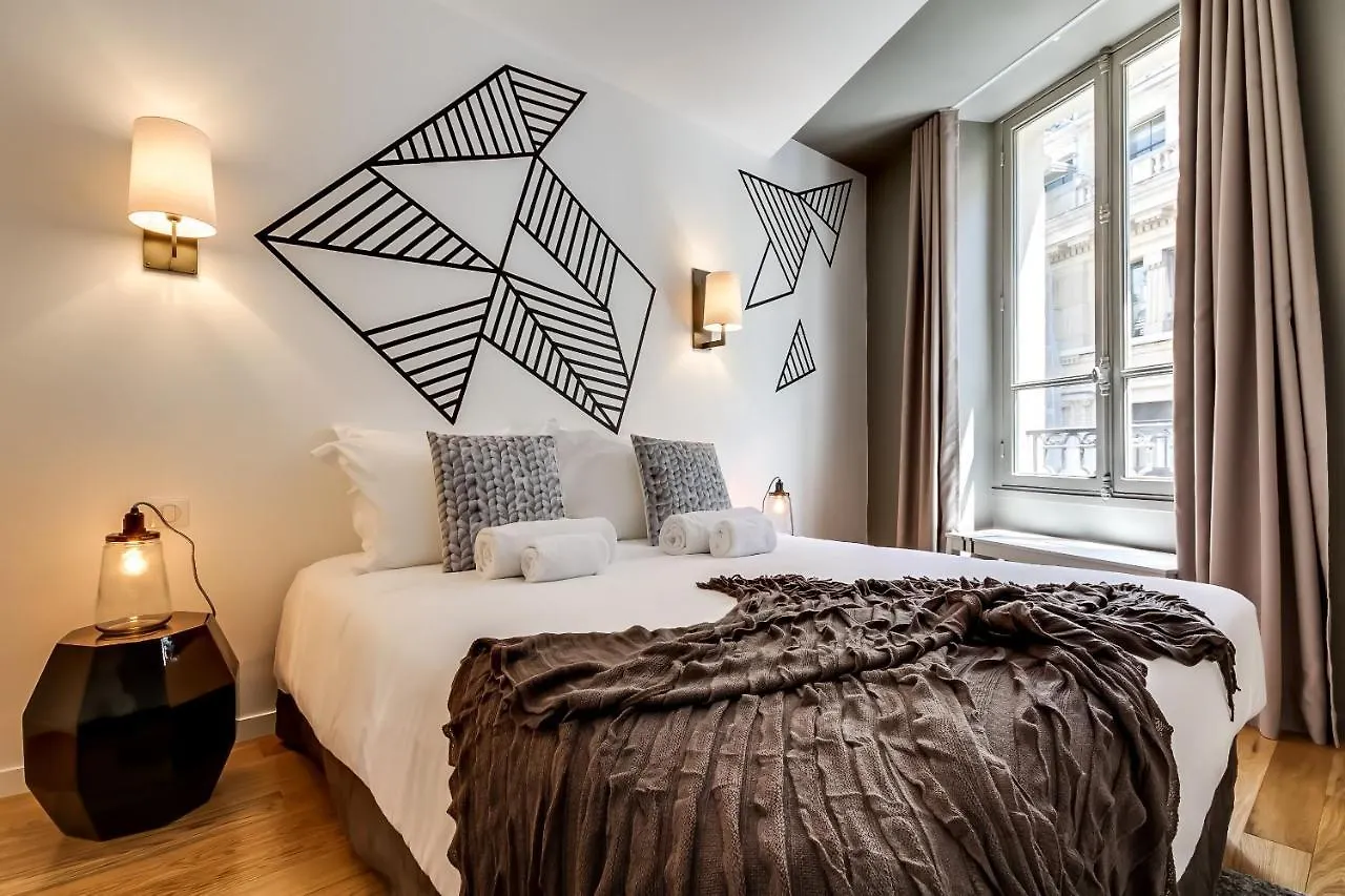 Sweett - Parisian Allure Apartmán